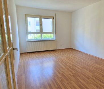 Erstes OG, 3 ZKB mit Balkon und EBK - Photo 5