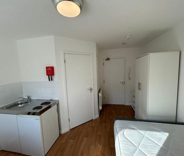 Studio to rent - Photo 4