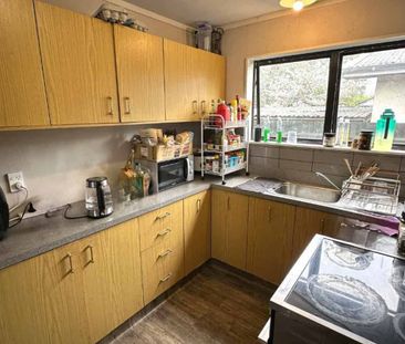 Prime city location - four bedroom student rental! - Photo 5