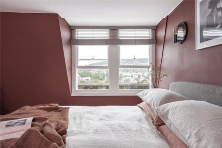 3 bedroom apartment to rent - Photo 2