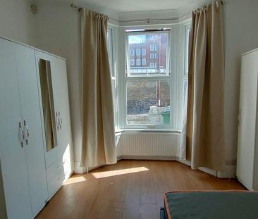 House of multiple occupation to rent - Photo 5