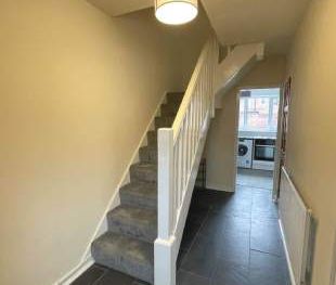 4 bedroom property to rent in Liverpool - Photo 1