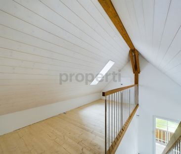 Idyllische 2.5-Zimmer-Wohnung in Sumiswald - Photo 1