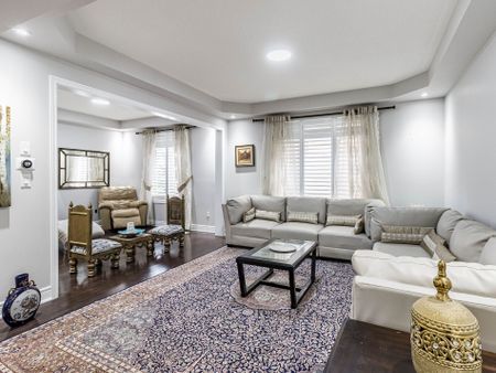 For Lease - 2340 Thruxton Drive, Oakville, Ontario - Photo 3