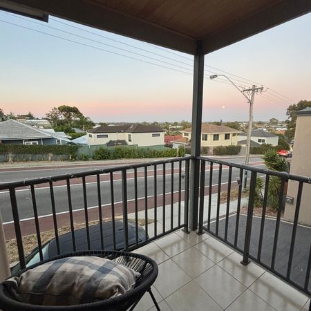 Doubleview - Photo 4