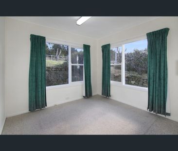 5 Geringa Place, Cooma, NSW 2630 - Photo 3