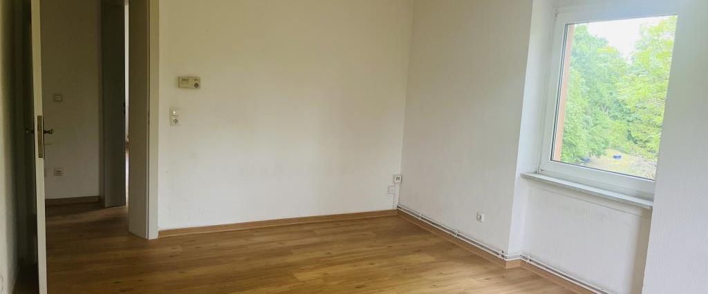Geräumige 3-Zimmer-Wohnung freut sich auf Ihren Einzug! - Photo 1