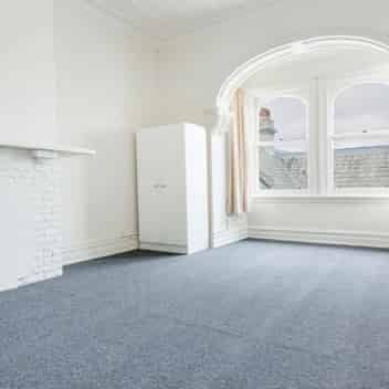 Sunny Bright Rooms *Two Weeks Rent Free - Photo 1