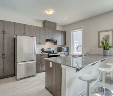 For Lease - 30 Focality Crescent, Barrhaven, Ontario - Photo 4