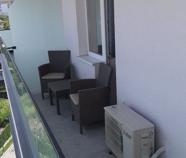 Apartment 1 cameră, 45mp, Conest Evolution bloc nou - Fotografie 5