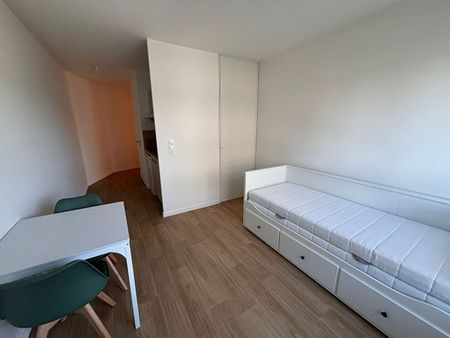 Location Appartement 1 pièce 26m² - Photo 3