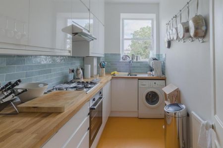 1 bedroom flat to rent - Photo 5