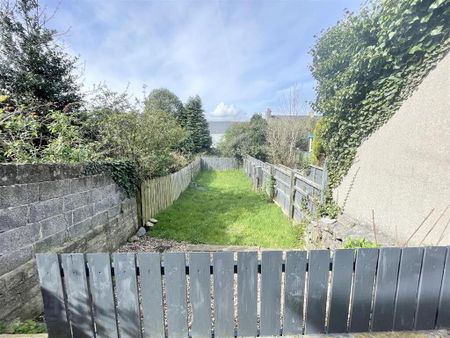 44 North Street, Newtownards, BT23 4DE - Photo 2