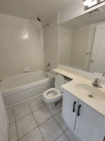 For Lease - 7 Lorraine Drive Unit# 1105, Toronto, Ontario - Photo 4