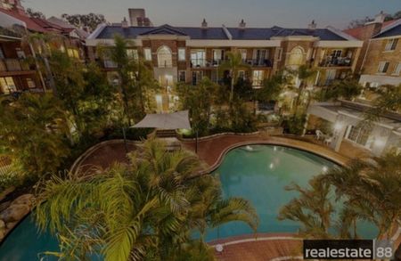 East Perth - Photo 2