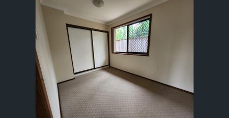 Blue Chip Position House in Burleigh Waters Cul De Sac - Approx 500m to the Beach - Photo 5