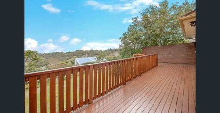 Enjoy this fully renovated Wahroonga home in tranquil location - Photo 4