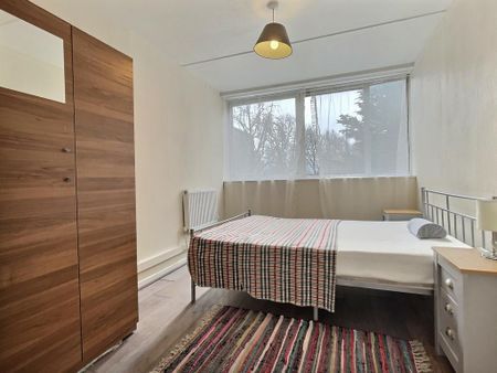 4 bedroom apartment to rent - Photo 2