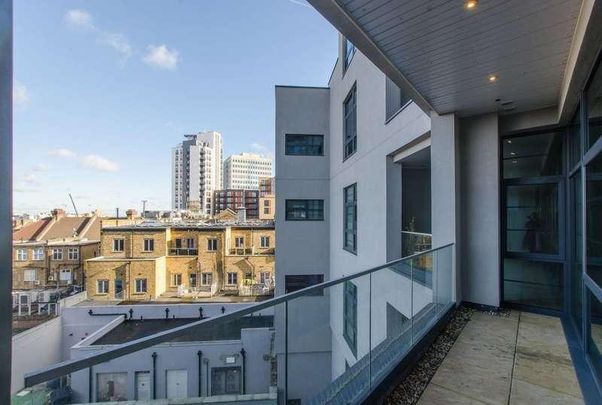 Powis Street, Woolwich, SE18 - Photo 1