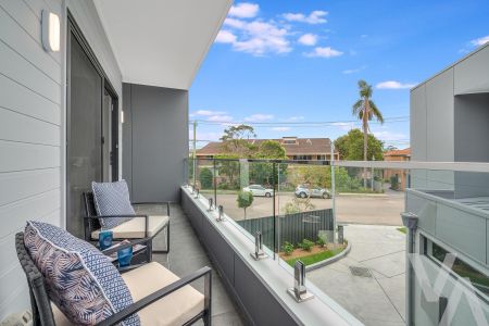 2/165 Teralba Road, Adamstown - Photo 5