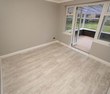 4 bedroom detached house to rent - Photo 4