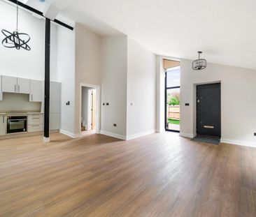 3 bedroom semi-detached house to rent - Photo 1