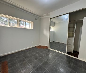 FORMER OFFICE USE - Photo 3