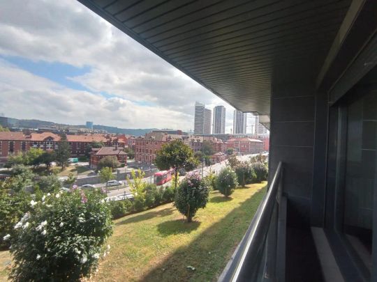 Bilbao - Photo 1