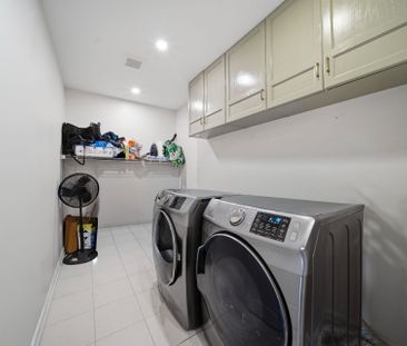 For Lease - 275 Ironside Drive Unit# Upper, Oakville, Ontario - Photo 6