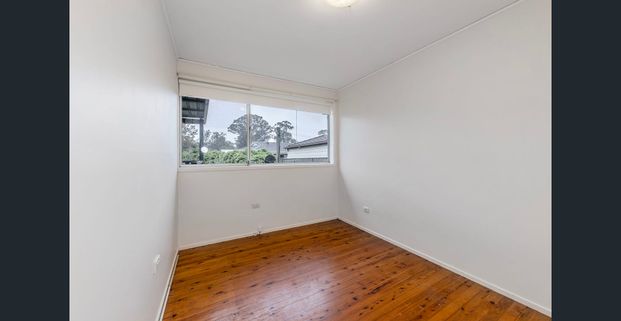 Comfortable Family Living in a Convenient South Penrith Location - Photo 1