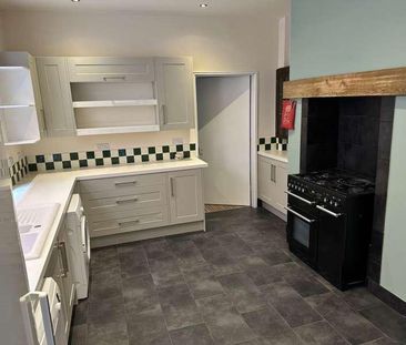 Flat One - Self Contained ? Required Pcm For Bills Except Council T... - Photo 5