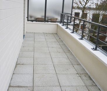 Location Appartement 4 pièces 71m² BRUNOY 91800 - Photo 2