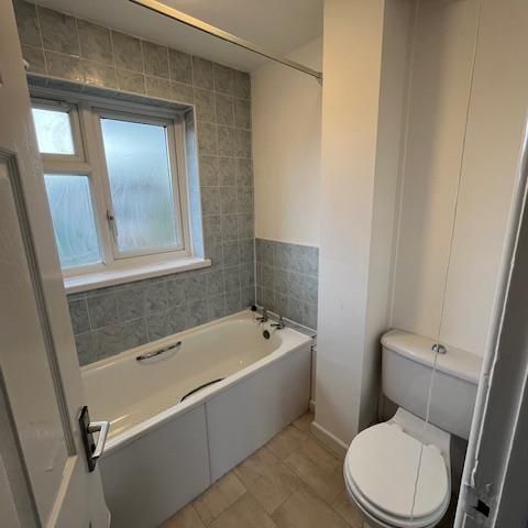 2 bedroom semi-detached house to rent - Photo 1