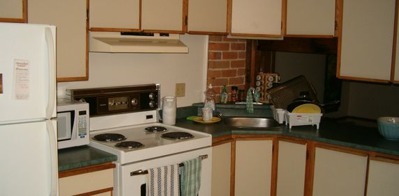 2 bedroom apartment - Photo 2