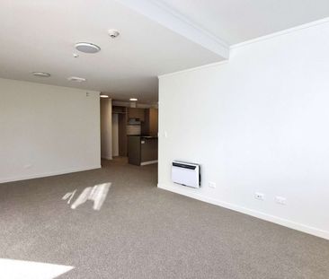 Fully renovated 3 bedroom apartment - Photo 5