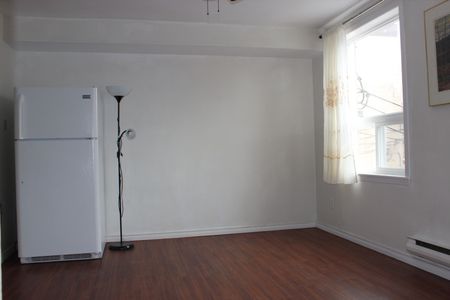 For Lease - 1483 Eglinton Avenue Unit# Apt 2, Toronto, Ontario - Photo 5