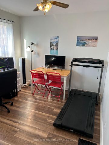 For Lease - 417 Bloor Street, Oshawa, Ontario - Photo 5