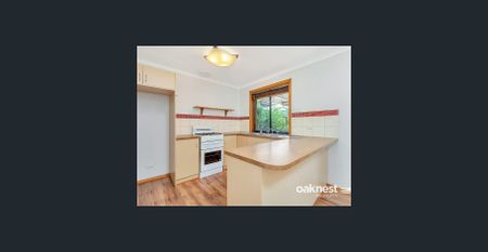 Spacious unit in a small group. - Photo 4