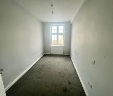 3 bedroom apartment to rent - Photo 4