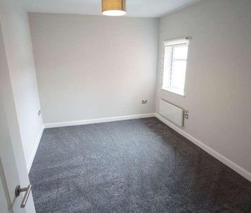 Apartment, Poplar House, Poplar Avenue, Leeds, LS15 - Photo 5