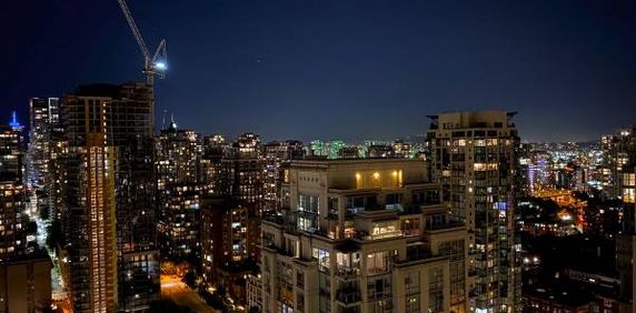 Avail Jan 26th CLEAN DOWNTOWN FURNISHED PENTHOUSE STUDIO 32FLOOR VIEWS - Photo 2