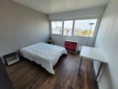 Chambre dans coloc - tram à 40m - Photo 4