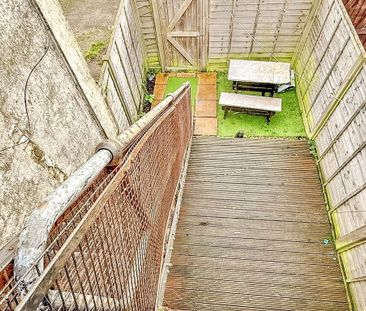 2 bedroom apartment to rent - Photo 6