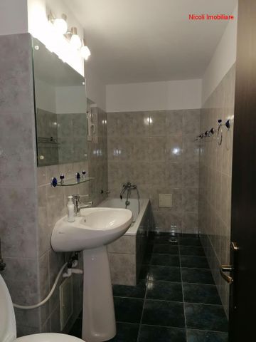Inchirieri Apartamente 5+ camere Bucuresti - Photo 2