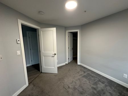 1 bed with Laundry in Sylvan Lake! Flat rate utilities! - Photo 5