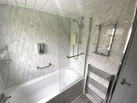 Canongate, Calderwood, East Kilbride, G74 - Photo 3