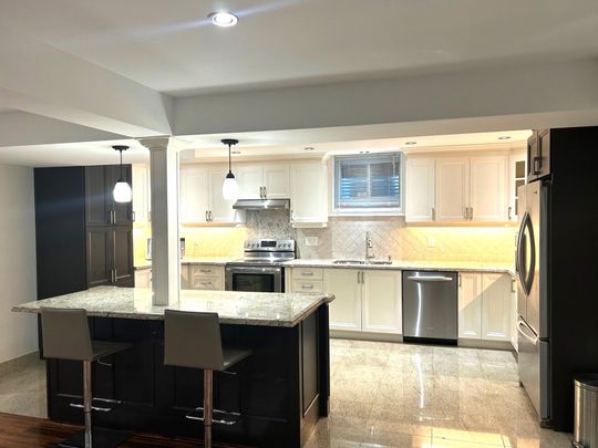 For Lease - 31 Via Guardia Road, Vaughan, Ontario - Photo 1