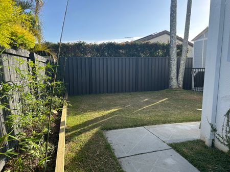 Burleigh Waters - Photo 3