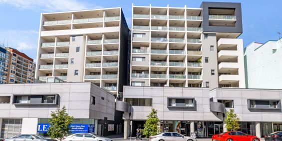 LOCATION, LOCATION - 3 Bedrooms in the Heart of Hurstville - Photo 3
