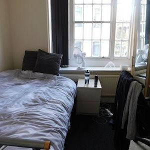 3 bedroom flat to rent - Photo 1